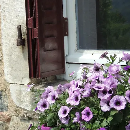 بيت للعطل La Bastide D'amalthee *